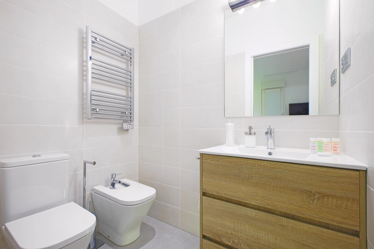 Malasana Centric Apartment Madrid Bagian luar foto